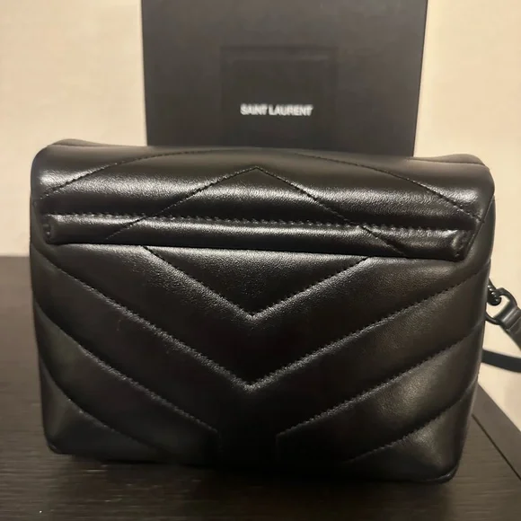 Saint Laurent Toy Loulou Crossbody Bag - Picture 5 of 9